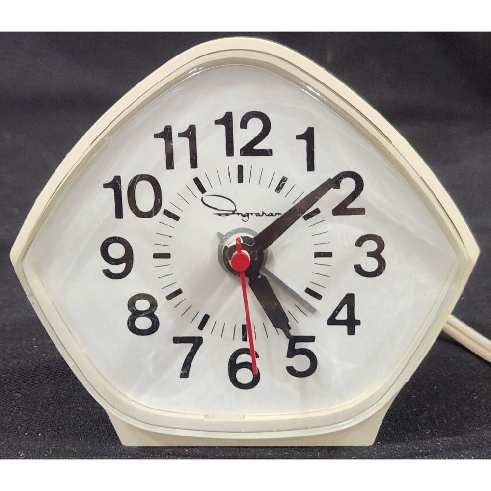 VINTAGE Toastmaster Ingraham ELECTRIC ALARM CLOCK white diamond shaped face MCM